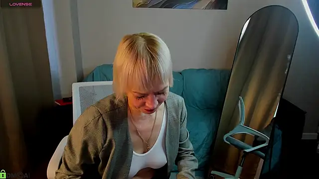 Ann_Annise: απευθείας συνομιλία ΧΧΧ