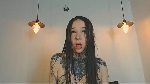 alien_eyes09's Live XXX Chat