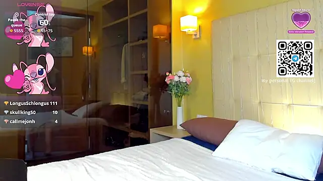 Linda__Bloom élő XXX-chatje