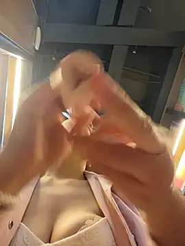 lucyxiaolulu 网络视讯表演