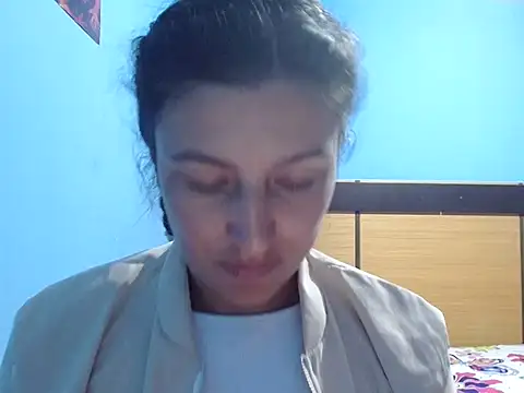 SarahFriendly Chat XXX in diretta