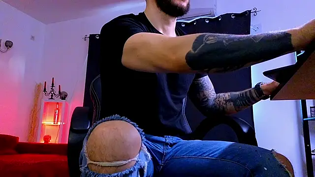 دردشة MightyAaron66 الجنسية المباشرة