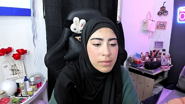 chaymae_nah_'s Webcam Show