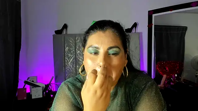 AndreaKinky: онлайн-секс-чат