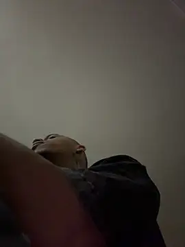 AlphaMasterXxx: διαδικτυακό σόου στην κάμερα