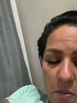 Chatroom XXX en direct de tyraba