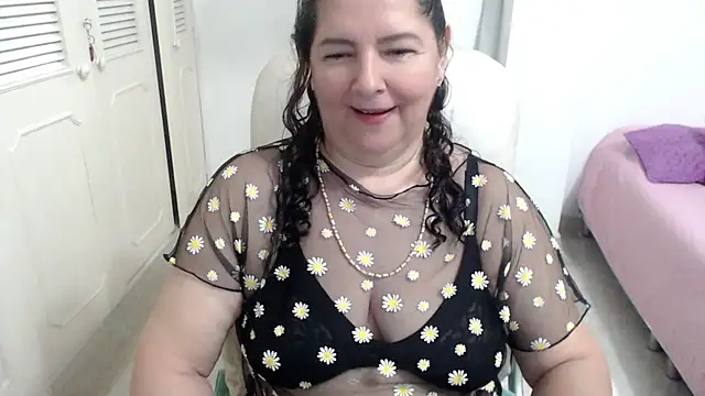 leonela_69 Live XXX Chat