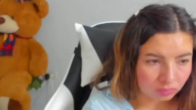 Chatroom XXX en direct de __Emma__11__Lecat_