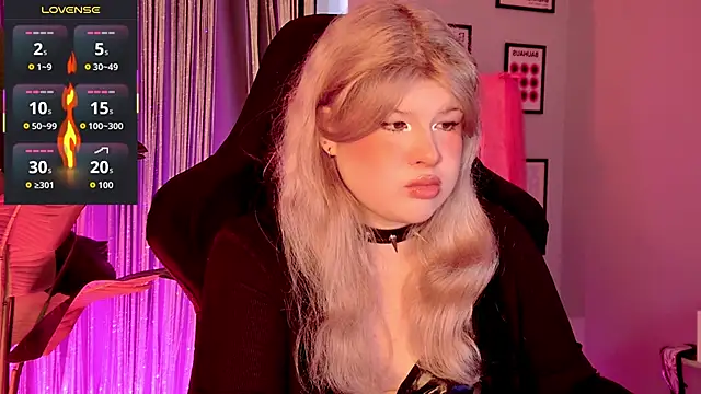 LilithNlsn: онлайн-секс-чат