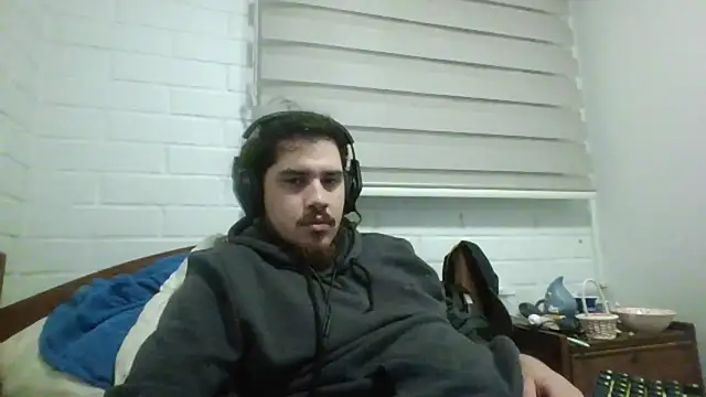 hung_weeb Chat XXX in diretta