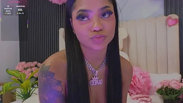 Madiee_Rhea's Live XXX Chat