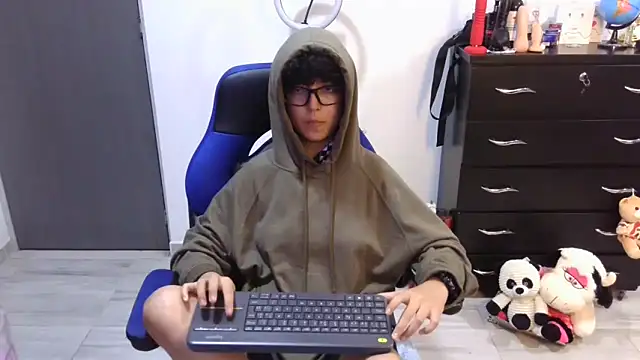 Chatroom XXX en direct de thomascooper7