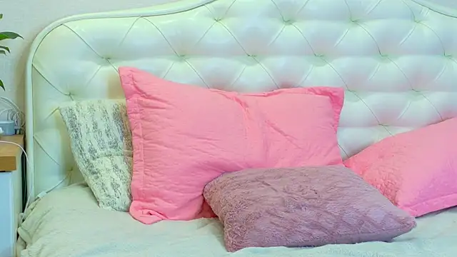 LadySweetWife Live XXX-chat