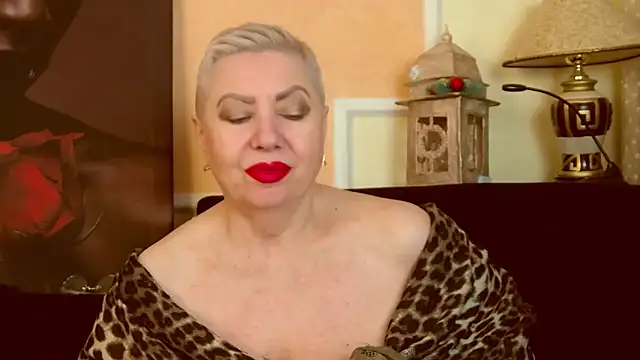 LadyPosh 现场XXX聊天