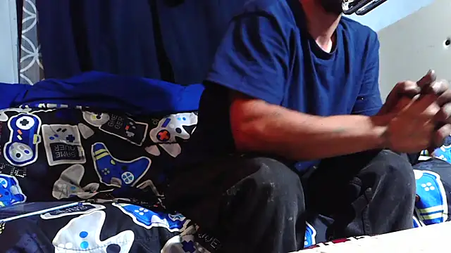 STIFFY-WOOD Adlı Modelin Canlı XXX Sohbeti