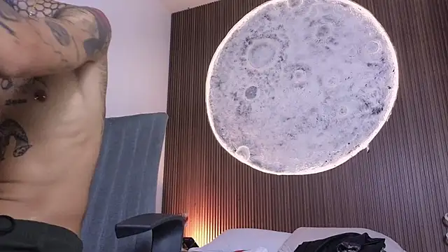 Paulo_527 Show in webcam