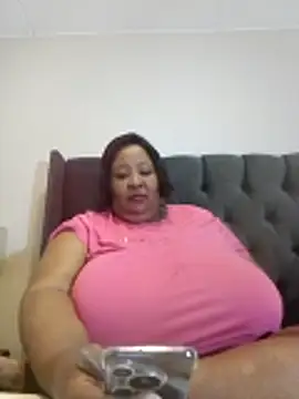 nancy111 – Naživo XXX chat