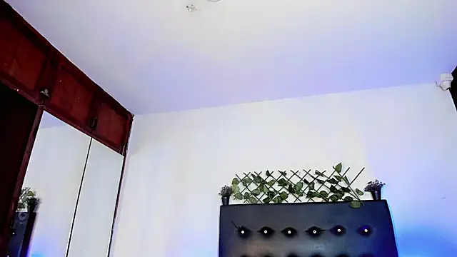 JERO_TEASE_S7S Chat XXX in diretta