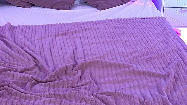 Show modela Jules_night na web-kameri