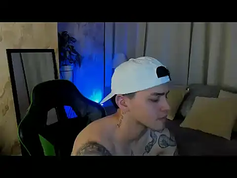 Chat XXX ao vivo de RONNY_COLTON