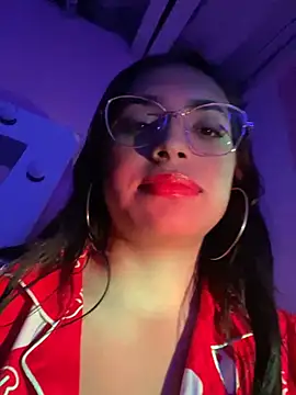 Chatroom XXX en direct de Linda_Saenz_