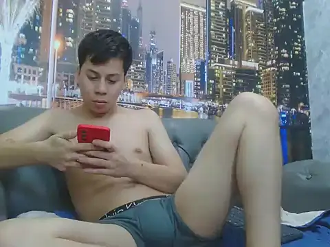 santiago_xxxcol's Webcam Show