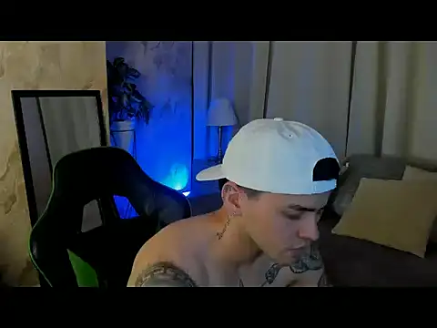 RONNY_COLTON webcam show