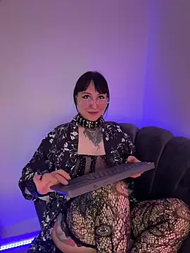 Ravenna666_ – Live XXX-chat