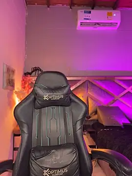 Show de Cherry_zayden_ na webcam