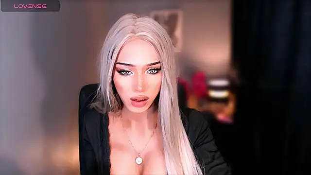 Pokazy przed kamerką – xUrGoddess_JheySluttyx