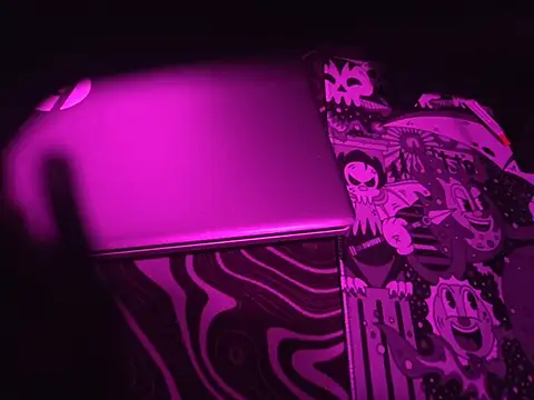 Pokazy przed kamerką – piggylatino