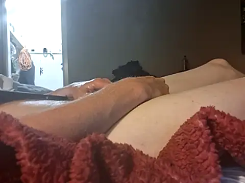 Show modela sticcckkko na web-kameri