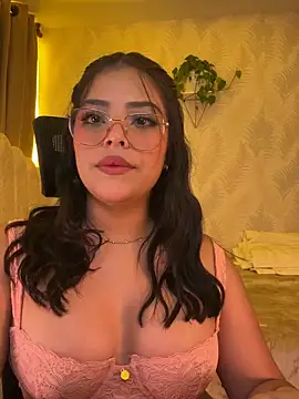 Онлайн чат XXX Sara-Evans