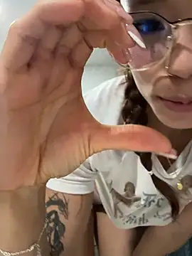 bergmanamii 网络视讯表演