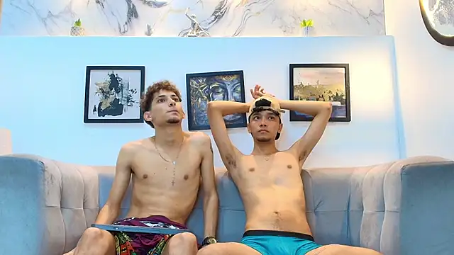 YOUNG_BOYS_HELLのウェブカメラショー