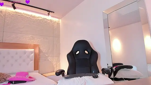 REACHELWILLS Webcamshow