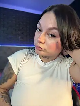 Chat XXX ao vivo de Megaan__More