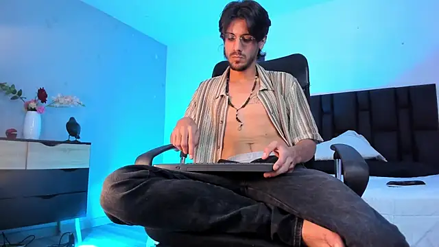 Dannyperlaza webkamerás műsora