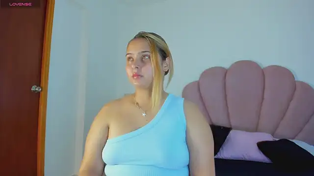 Czat XXX na żywo – MikaelaStone