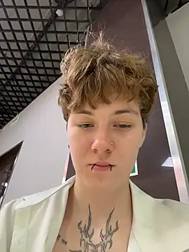 IceMur live XXX chat