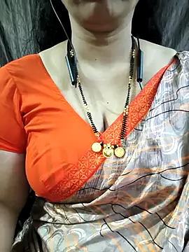 bhuvana_555 লাইভ XXX চ্যাট