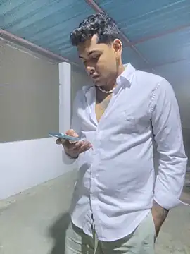 Chat +18 de Saul_88 ao vivo