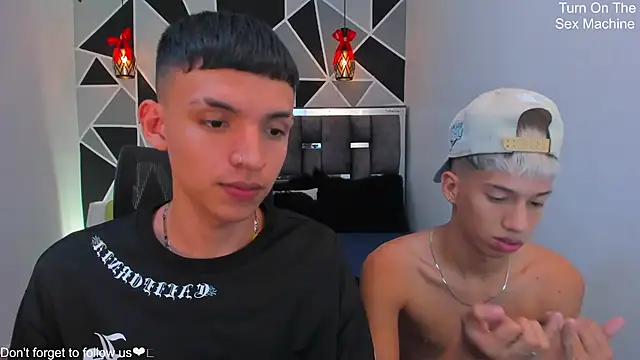 Juan_Nd_Steven 现场XXX聊天