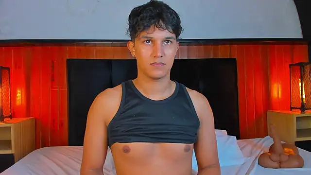 Leo_Savage_ Webcamshow