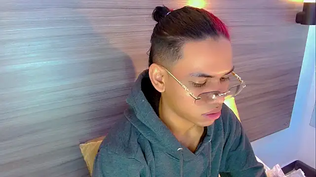 دردشة DaviidBuckx_ الج نسية المباشرة