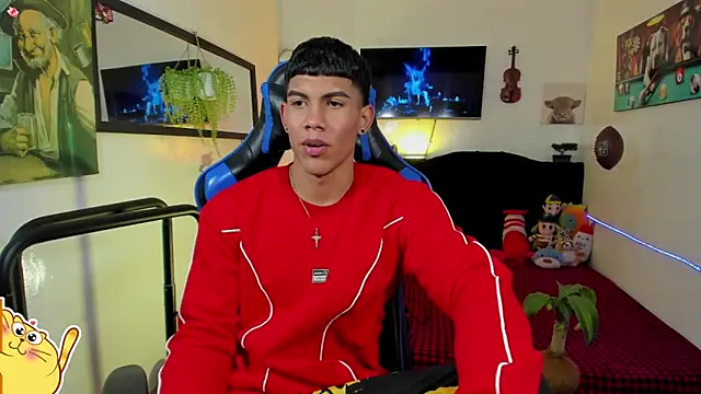 Damian_latinxxx Show in webcam