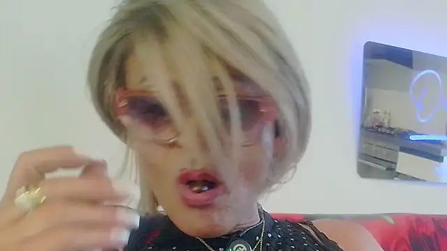 LadyOxana – Naživo XXX chat