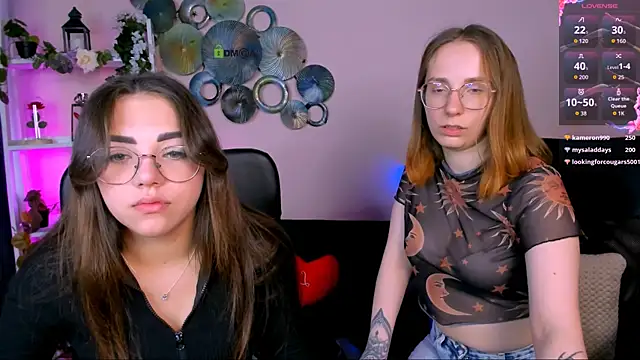 Show modela evalora_vei na web-kameri