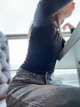 Czat XXX na żywo – Charming_Ritta