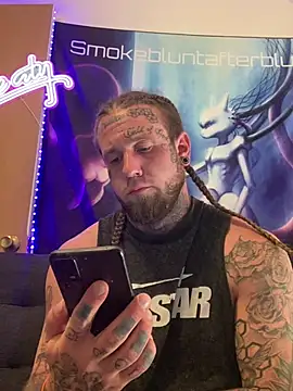 Smokebluntafterbluntのウェブカメラショー